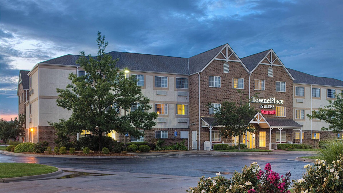 Greenwich Hotel | TownePlace Suites by Marriott Wichita East