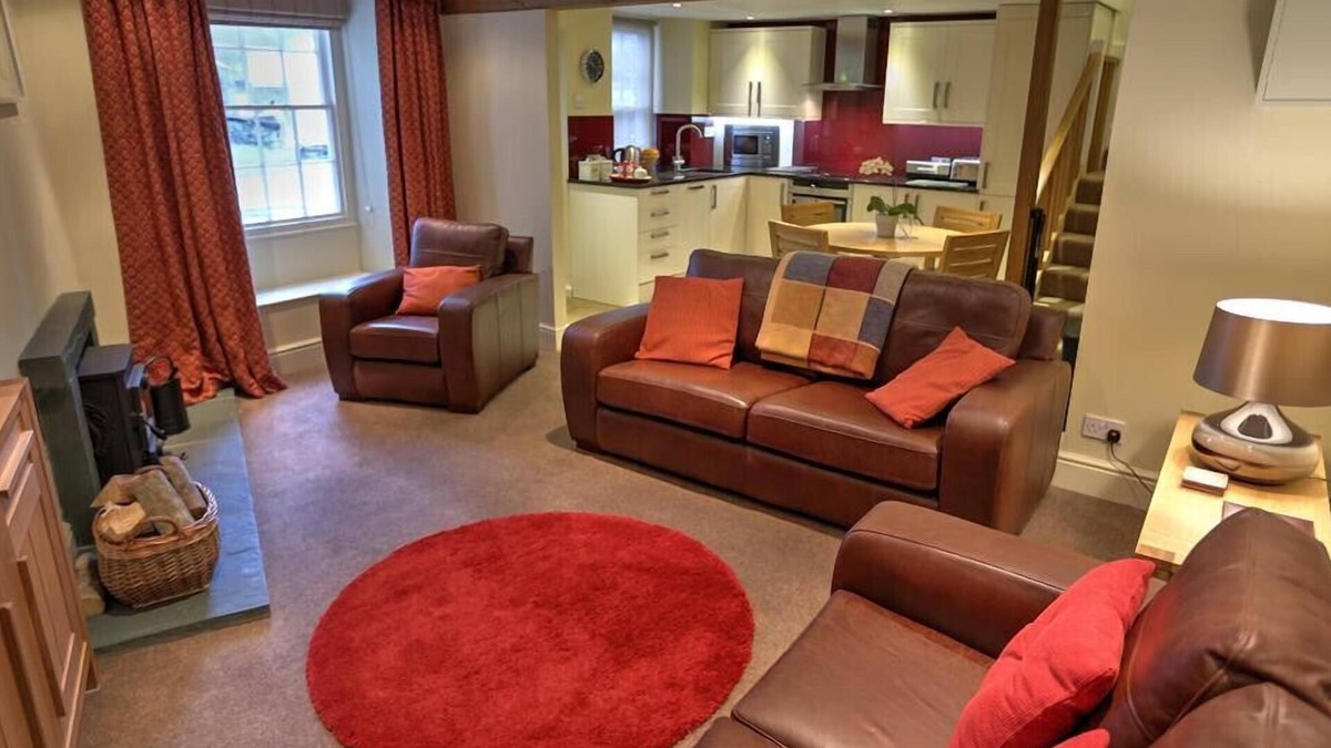 Elterwater Cottage | TOWNFOOT COTTAGE, pet friendly, with open fire in Langdale