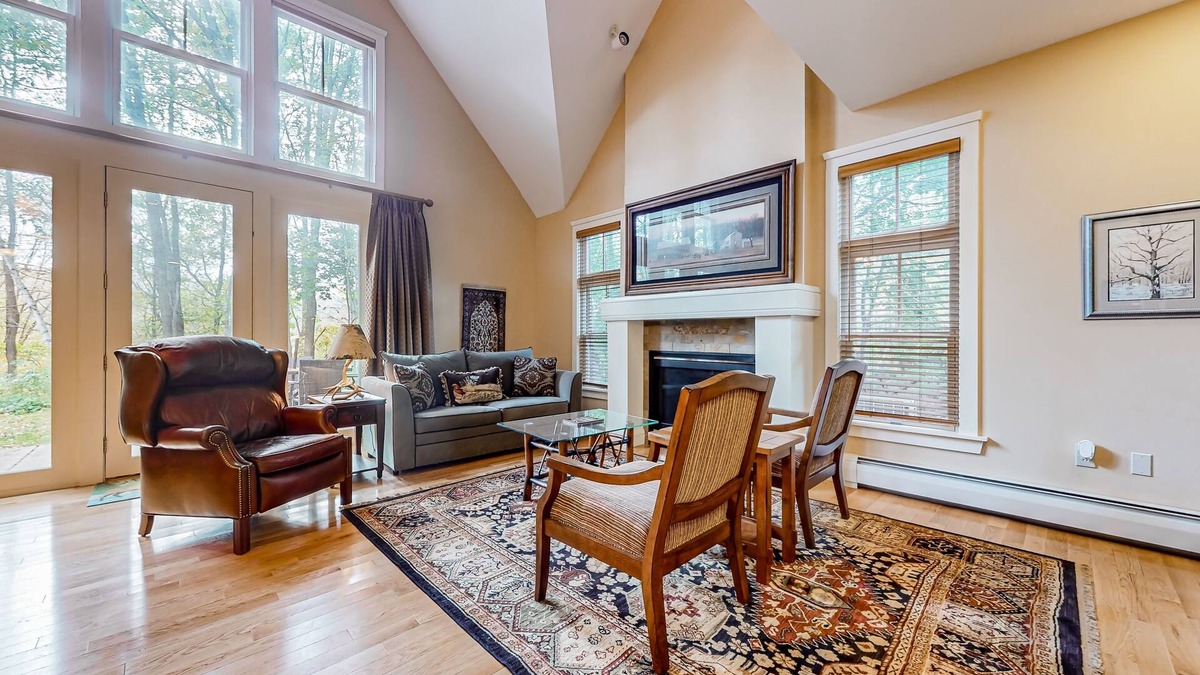 Proctorsville House | Townhome with patio & on-site pool, hot tub, sauna & tennis access