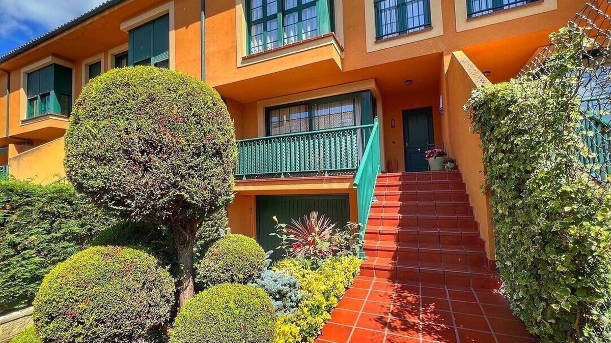 La Favorita House | Townhouse 10 minutes from Oviedo and 15 from Gijón! Ideal for families.