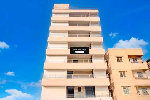 Phase 1 Hotel | Townhouse City Hospital Hinjewadi