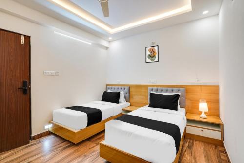 Lakshminarayana Pura Hotel | Townhouse RedMoon Suites