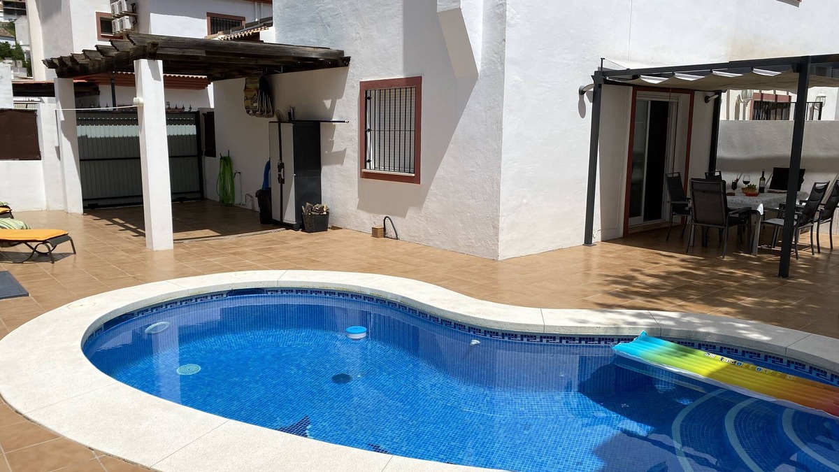 Tolox House | Townhouse situated in a small mountain village