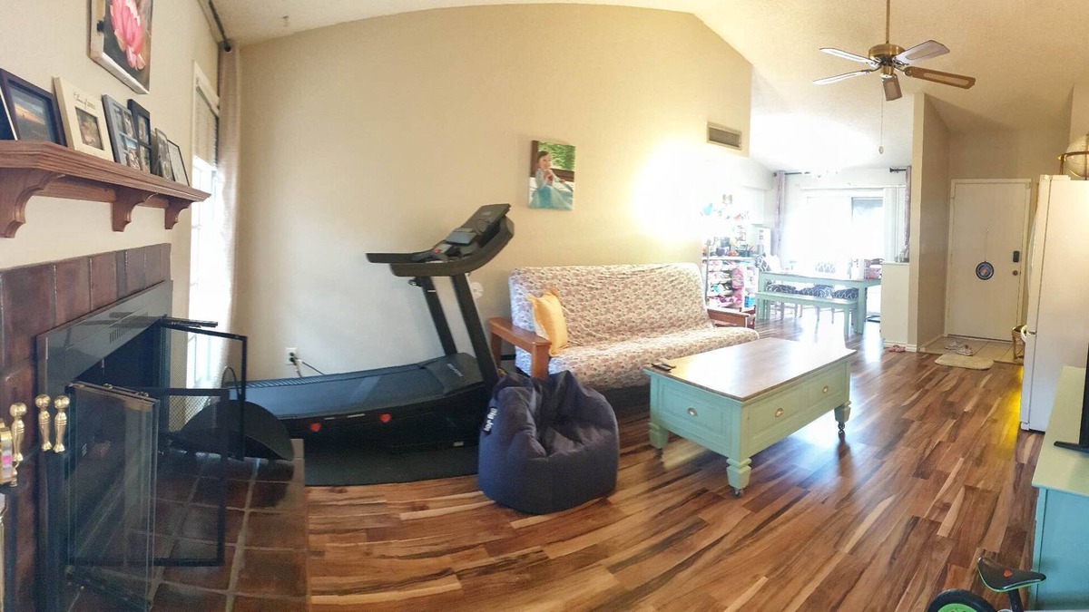 Bellair Townhouses House | Townhouse steps away from pool and golf