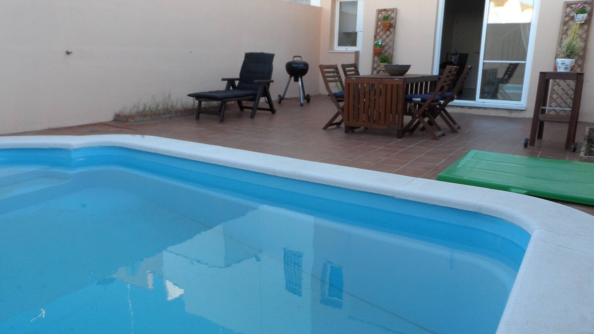 Umbrete House | Townhouse with pool in charming village close to the city of Seville