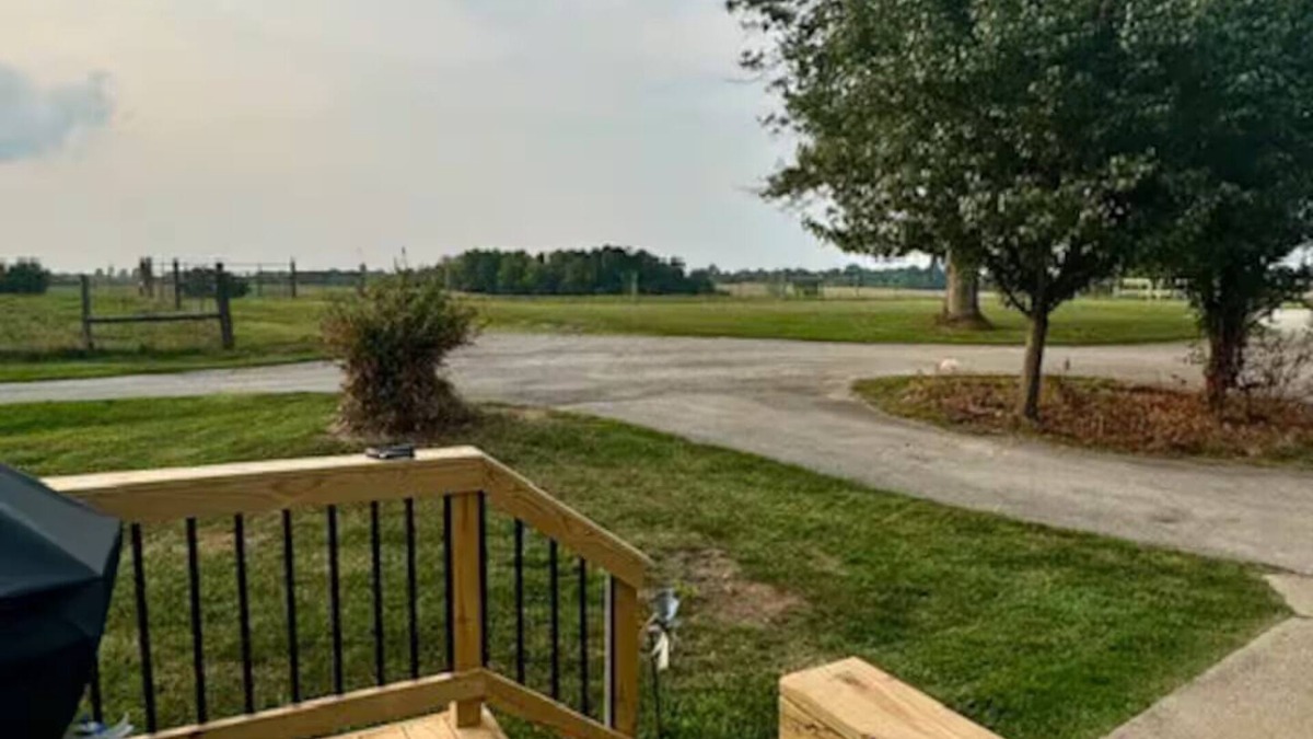 Springfield House | Townview Farmhouse - Bourbon Trail - Farm Stay