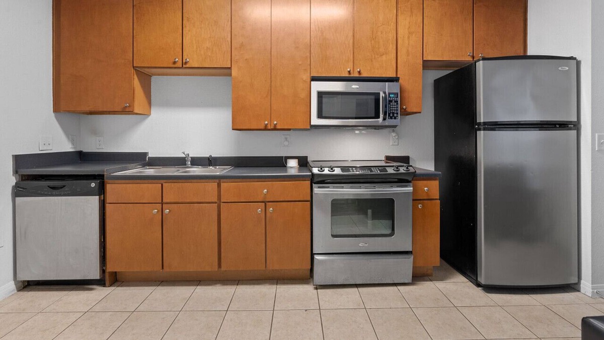 The Drag Apartment | TP 104 Luckey · Street-Access 1 bedroom, can’t beat the location!