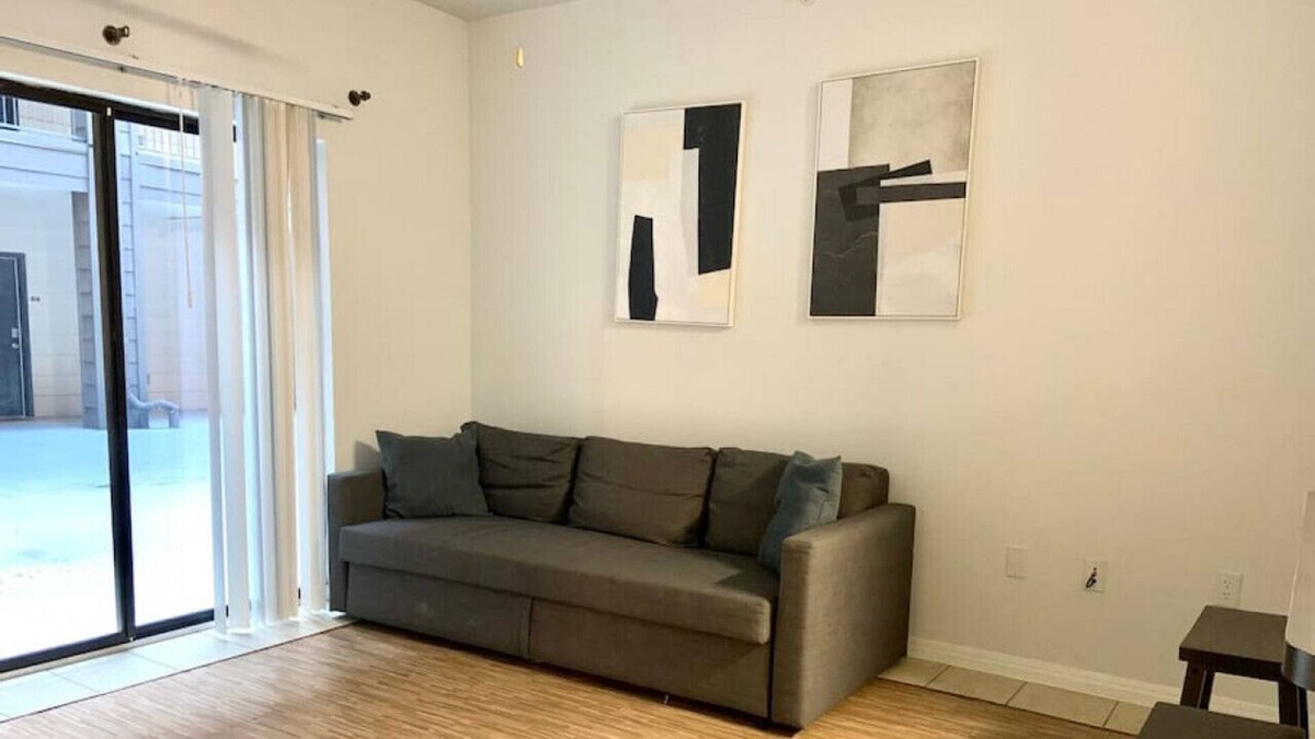 The Drag Apartment | TP 208 Luckey · Brand new COZY 1 Bedroom + Study Room!