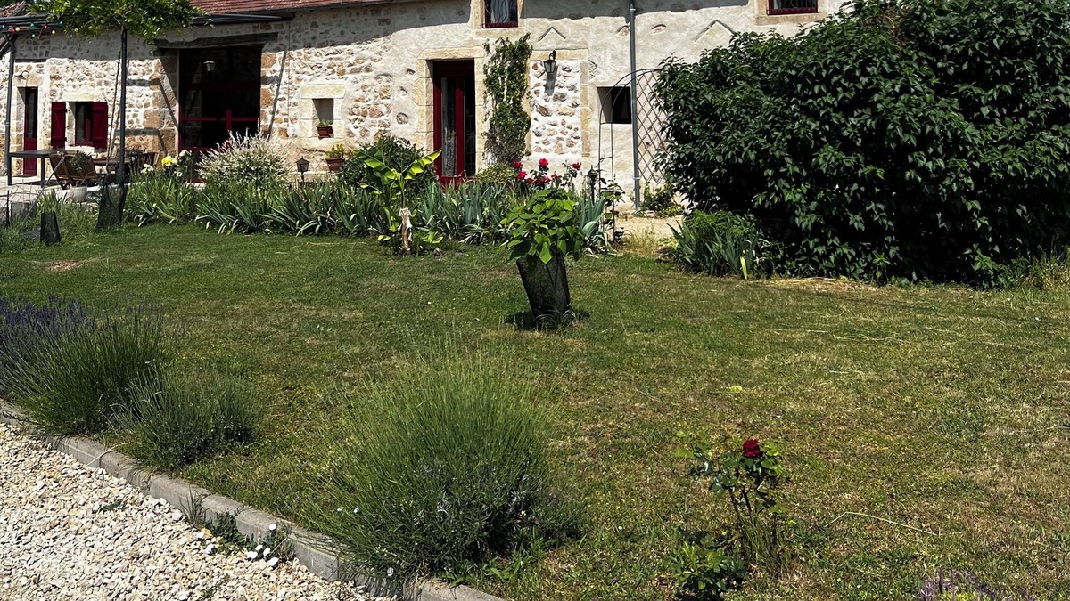 Saint-Pierre-les-Etieux House | Très Belle Longère au Calme Absolu
