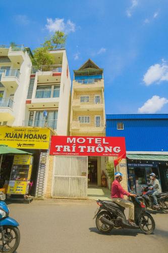 District 6 Hotel | Trí Thông Hotel