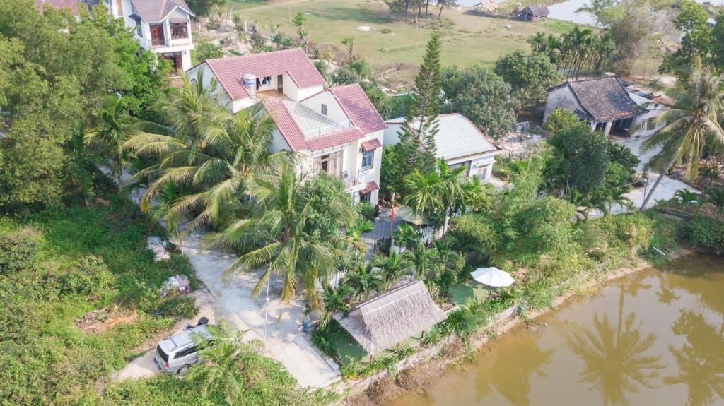 Tra Que Vegetable Village House | Tra Que Riverside Homestay