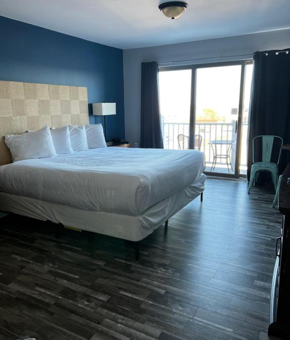 Rockland Apartment | Trade Winds on the Bay