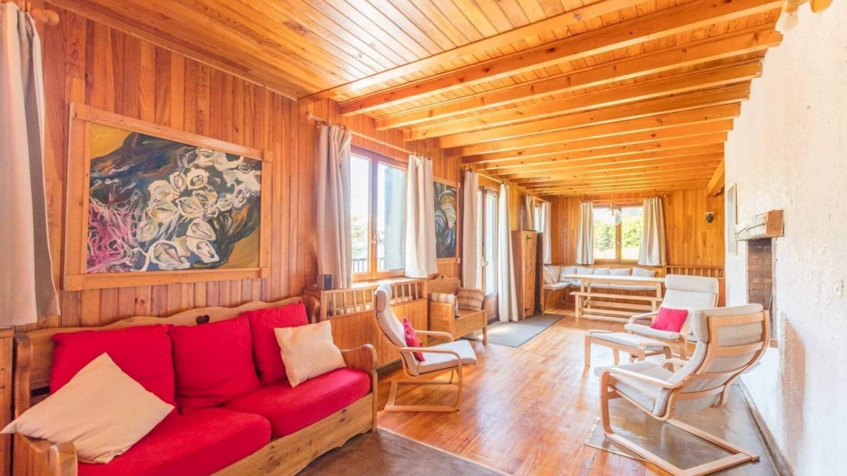 Montgenevre Ski Chalet | Traditional Alpine chalet with 3-4 bedrooms, well suited for 3-4 couples