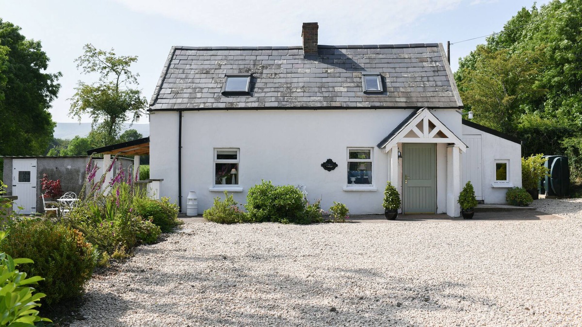 Maghera House | Traditional Countryside Cottage