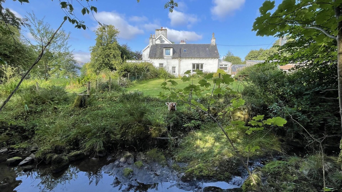 Dalmally Cottage | Traditional Farm Cottage with woodburner above Loch Awe