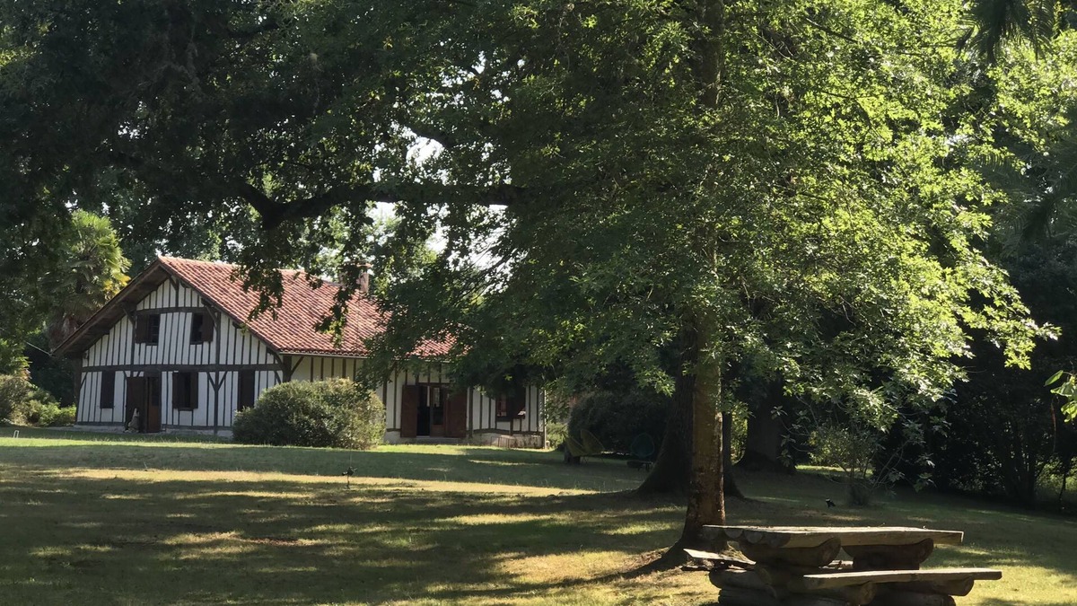 Ousse-Suzan Other | Traditional farmhouse, beautifully renovated with a pool in the forest