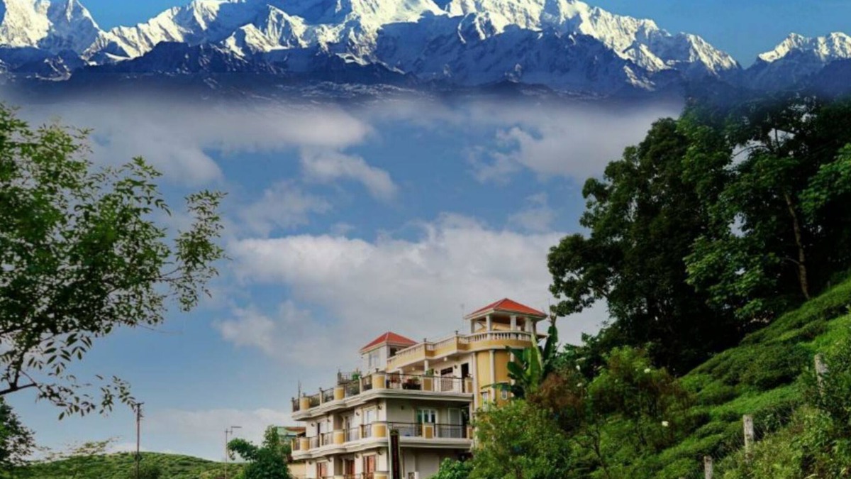 Karsiyang Hotel | TRADITIONAL HOTEL AND RESTAURANT