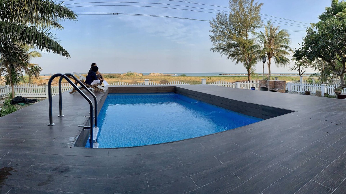 Laem Phak Bia House | Traditional Northern Thai beach house with a swimming pool