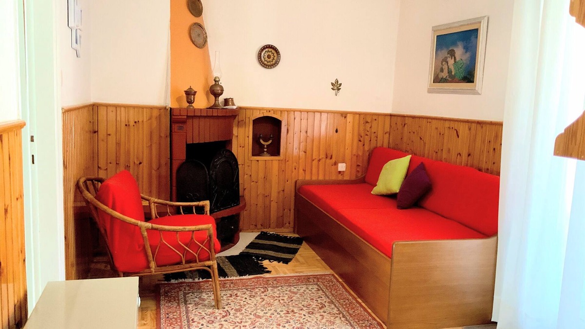 Grevena Apartment | Traditional penthouse with fireplace and mountain views