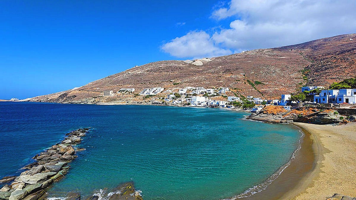 Agios Sostis House | Traditional Seaside House with Aegean View near the Beach