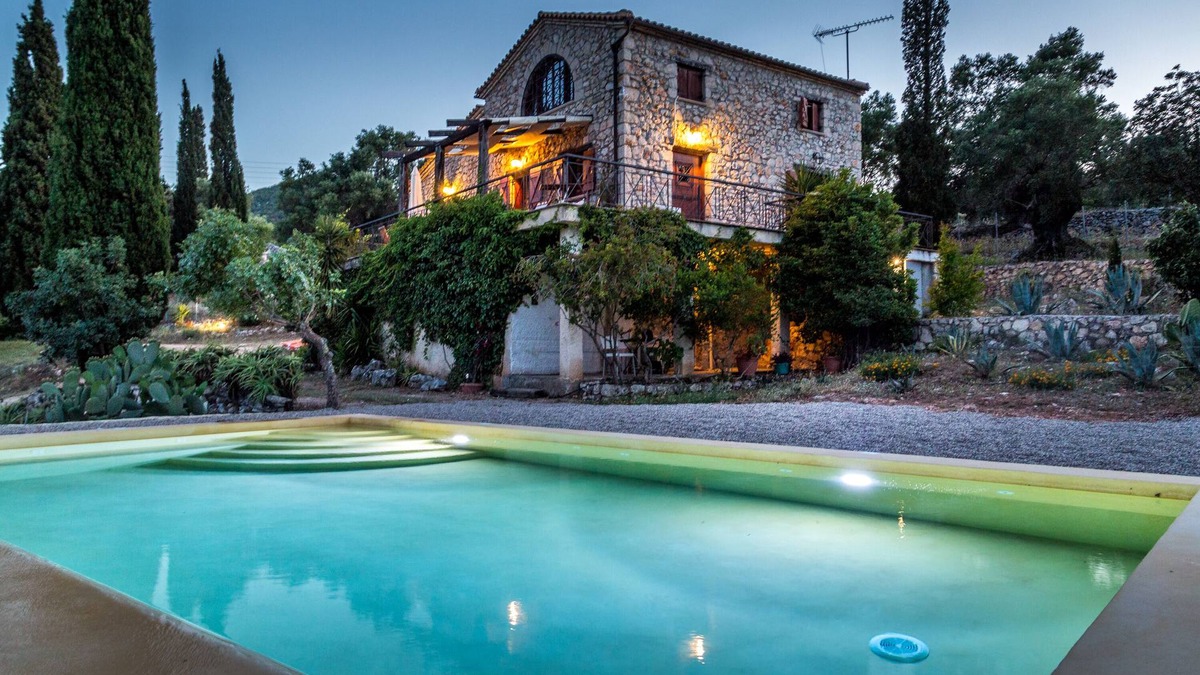Askos Villa | Traditional Stone Villa Melite with private heated Swimming Pool