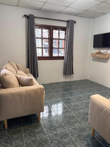 Chaloklum House | Traditional Thai House Chaloklum