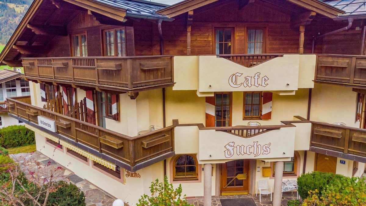 Lauterbach House | Traditional Tyrolean guesthouse for large groups