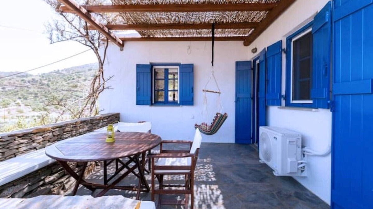 Korissia Villa | Traditional Village House In Kea