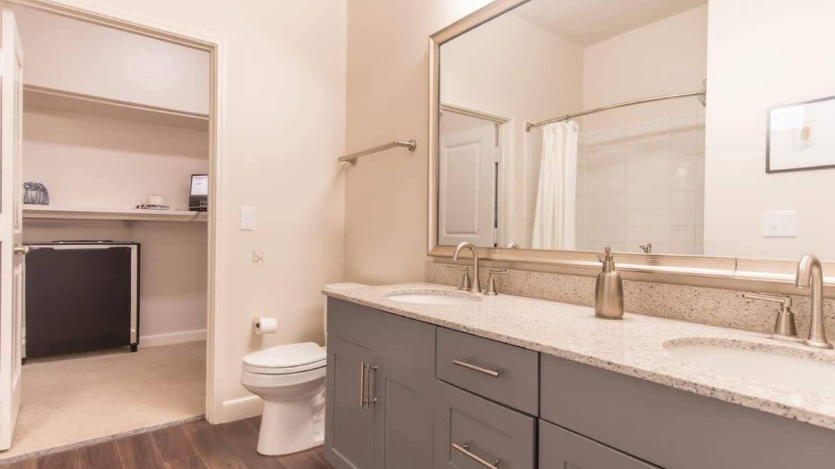 Richardson Apartment | Trail Access, Plus Parking, Pool, and Gym!