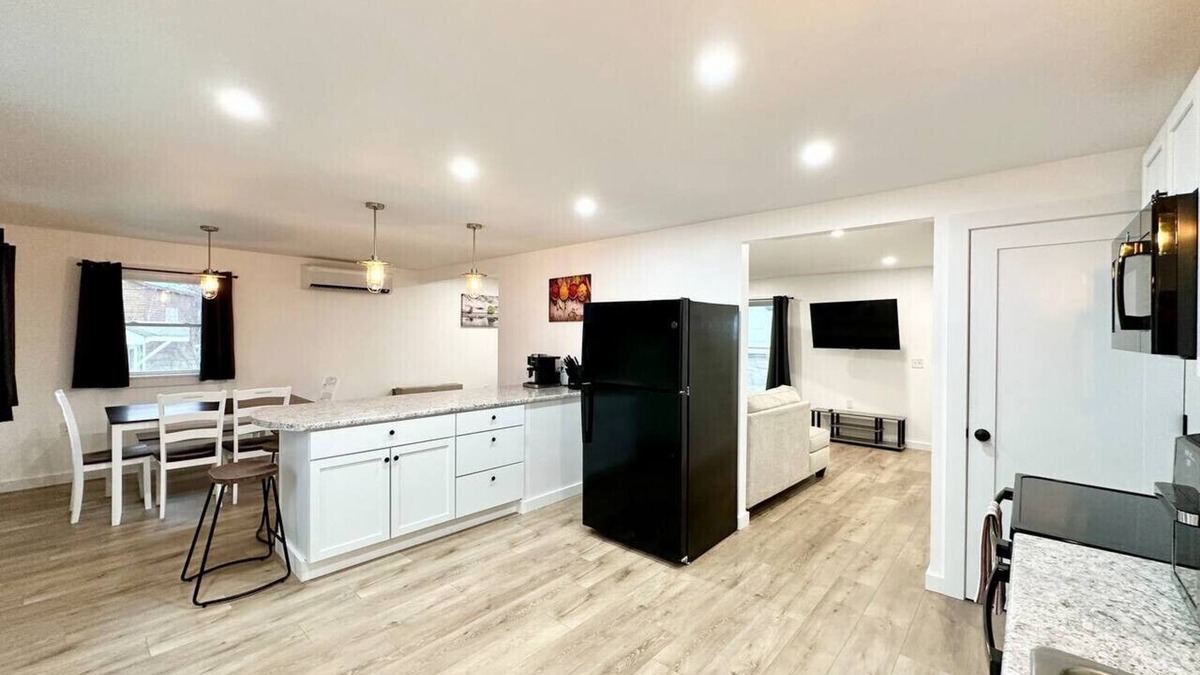 Dover-Foxcroft Apartment | Trail - Apartment in Downtown