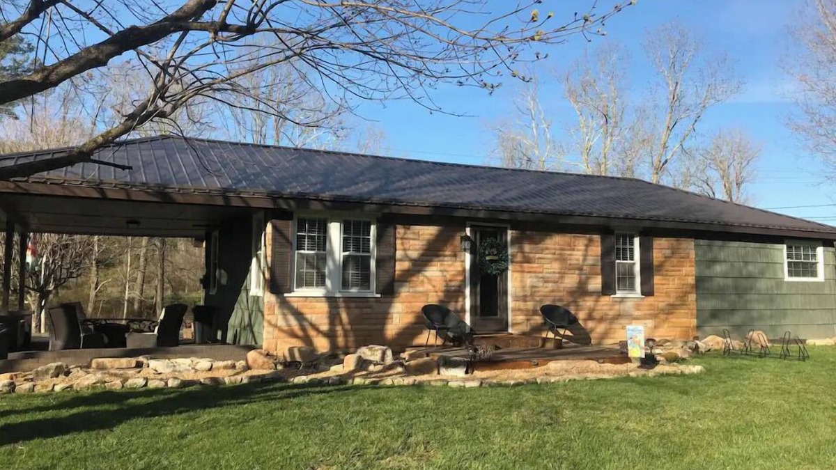 Damascus Cottage | TrailSide Cottage, Damascus VA- directly on the Virginia Creeper Trail