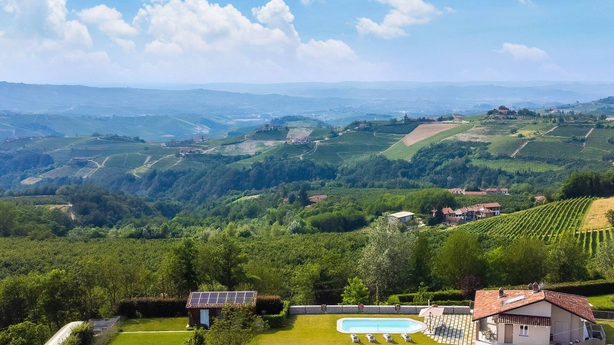 Montelupo Albese Villa | Tramonto Albese 4, Emma Villas
