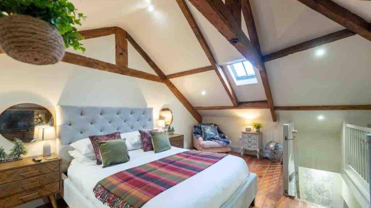 Appleby-in-Westmorland House | Tranquil Appleby Retreat for 6 Guests with Hot Tub