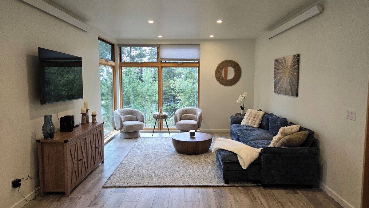 Wilson House | Tranquil 2-bedroom modern retreat