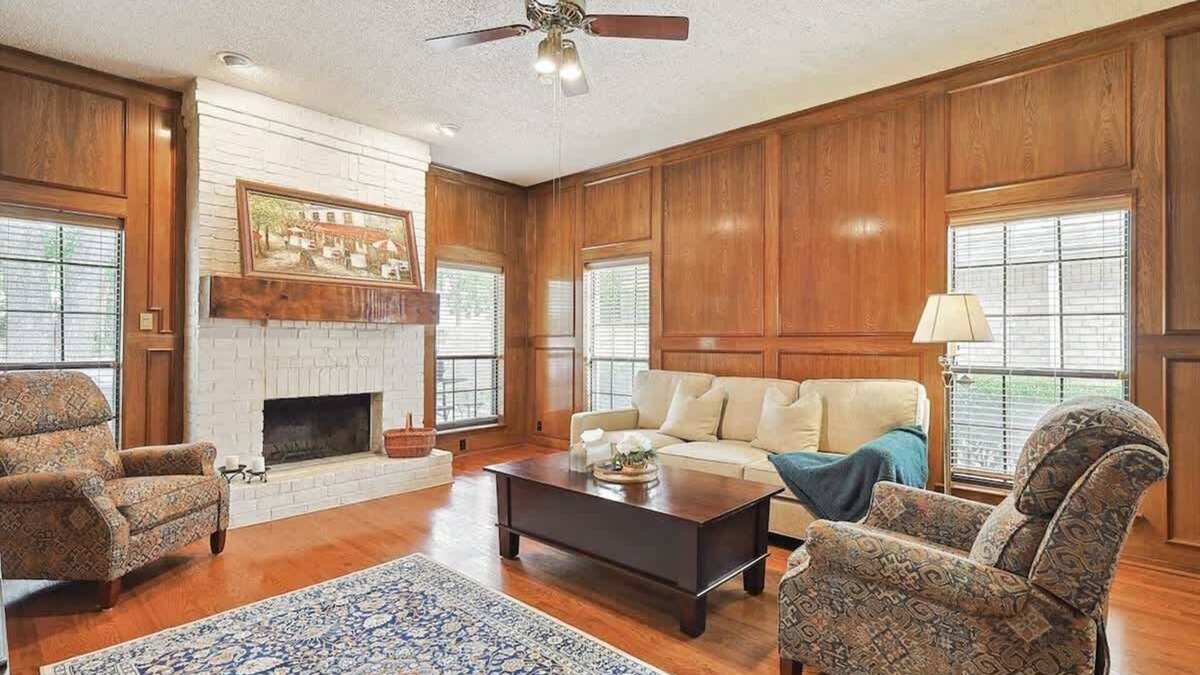 South Arlington House | Tranquil 2 BR Haven w/patio