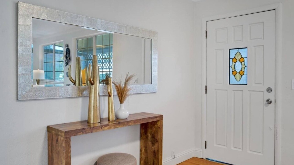 South Fair Oaks House | Tranquil 5-bedroom house with AC and Long Driveway in Redwood City