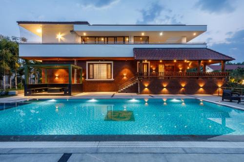 Magadi Villa | Tranquil Arcadia by StayJadePool6BHKLuxurious