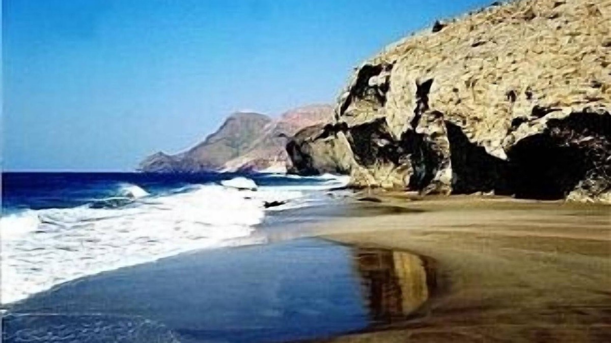 Los Alias Cottage | Tranquil Cottage With Shared Pool, Set In Pretty Mediterranean garden.