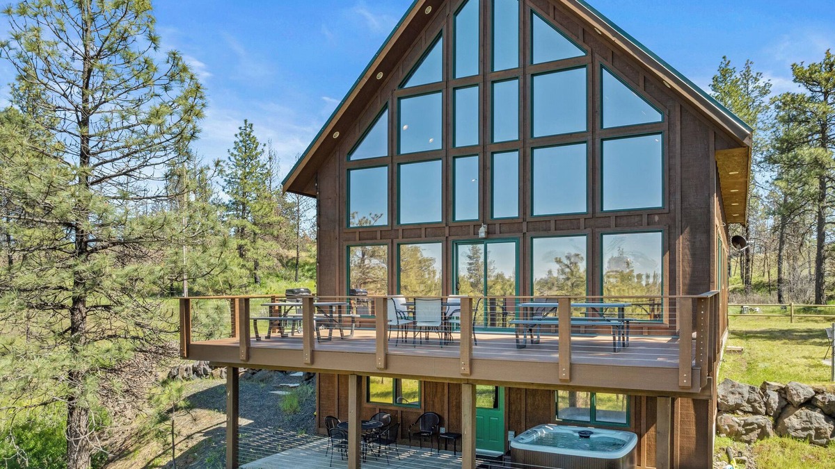 Cheney House | Tranquil Country Lodge Getaway with Hot Tub! Privacy & Serenity Abound.