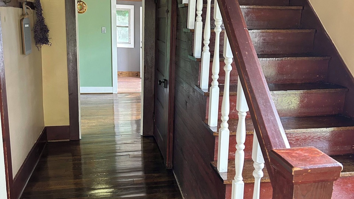 Simmonsville House | Tranquil Escape in New Castle