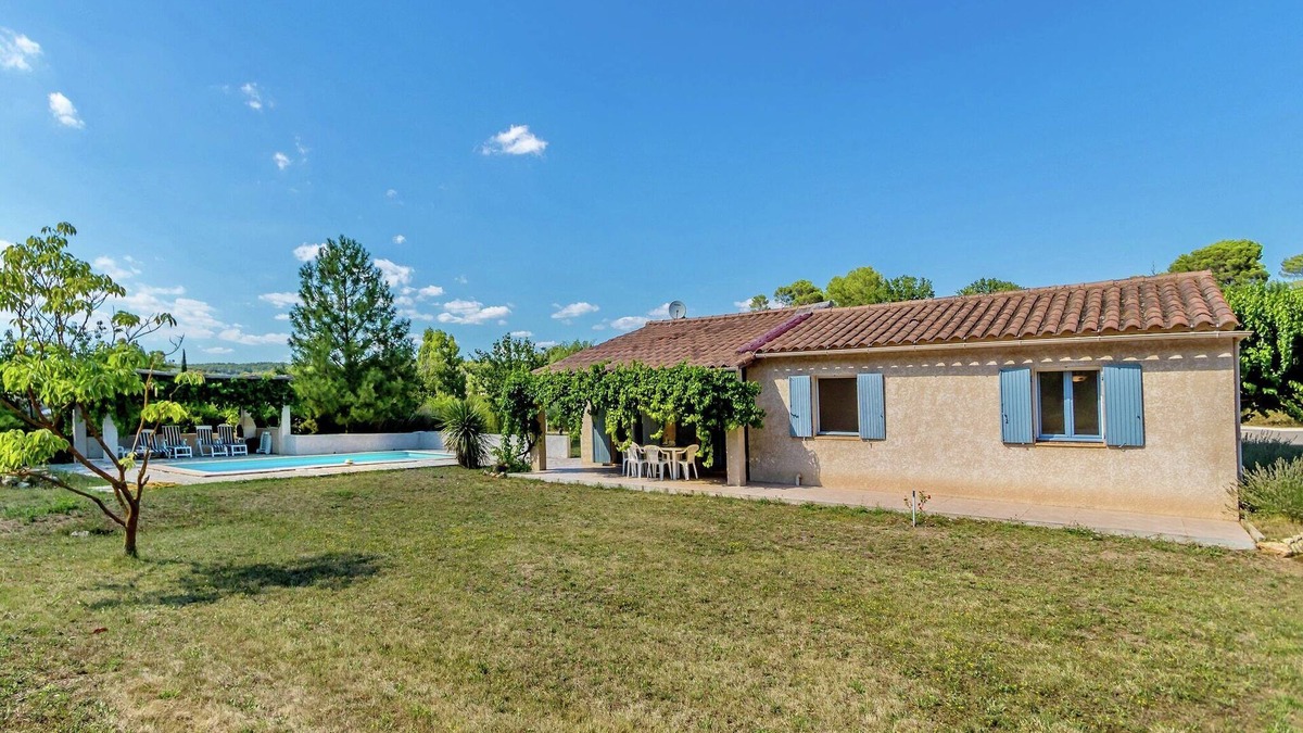 La Caravane Villa | Tranquil Villa Getaway with Pool