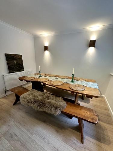 Graffham House | Tranquil home at Westerlands Farm, Sleeps 7, The South Downs