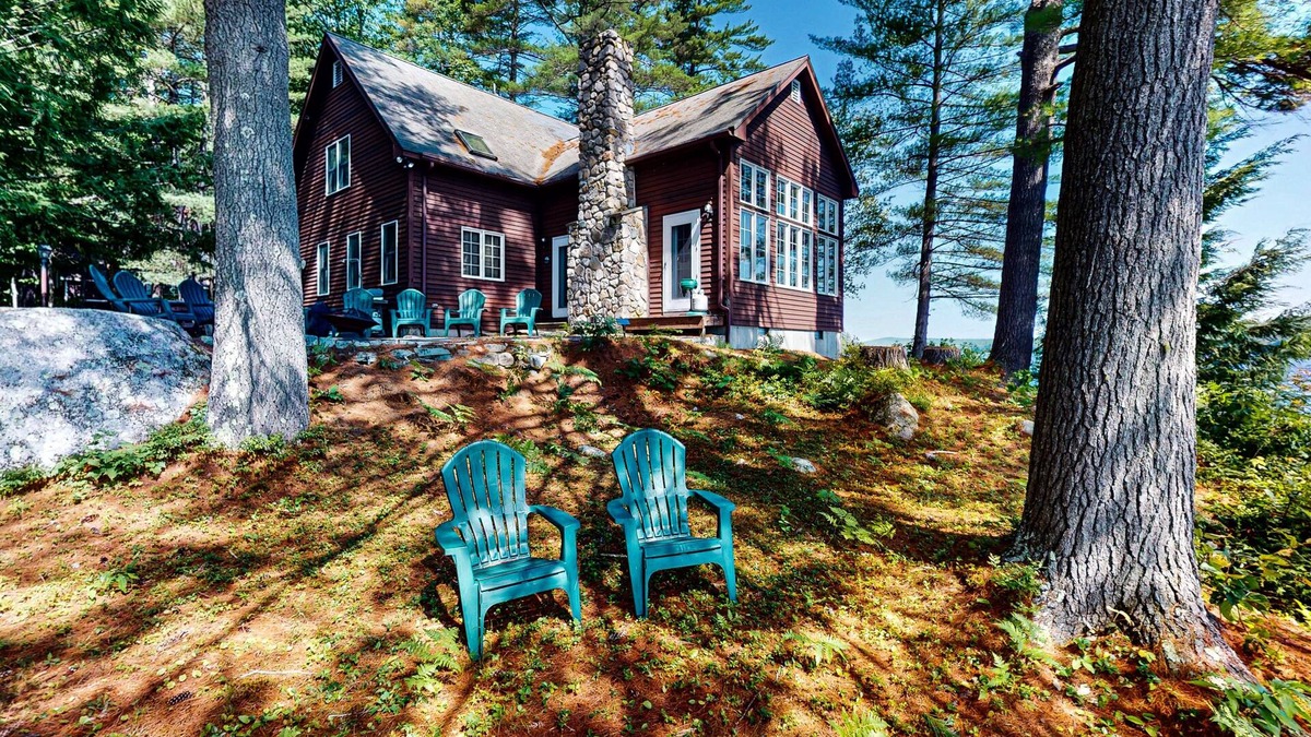 South Casco House | Tranquil Lakefront Retreat with Private Beach and Spacious Living