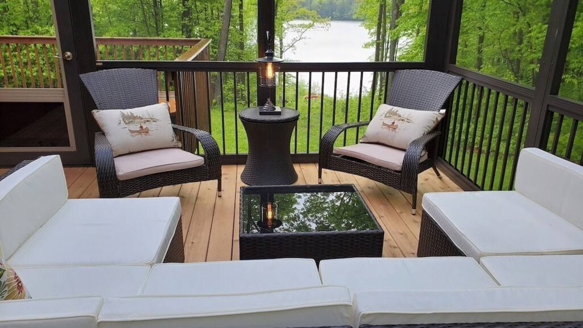 Hayward Cabin | Tranquil Lakefront Retreat, Private Beach, Kayaks on 13 Wooded Acres