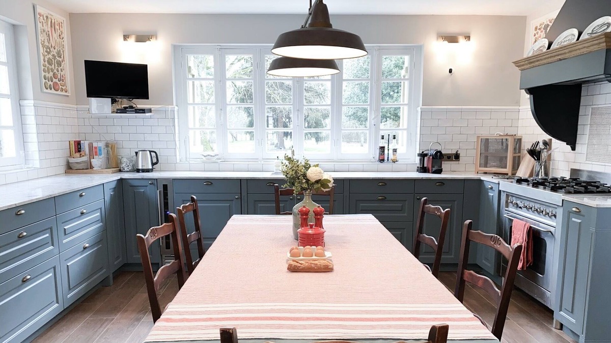 Herry House | Tranquil & luxurious 4BD + 3BA country house in the wine region of Sancerre