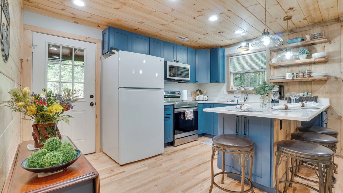 Blairsville Cabin | Tranquil North Georgia Cabin Near Vogel State Park