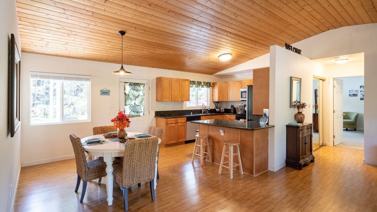 Royal Hawaiian Estates House | Tranquil private home 5 minutes to Hawai'i Volcanoes National Park