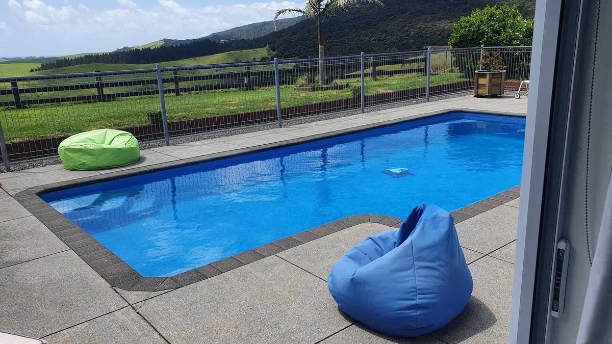 Onerahi House | Tranquil & private house, outdoor pool, rural setting close to beaches & hikes