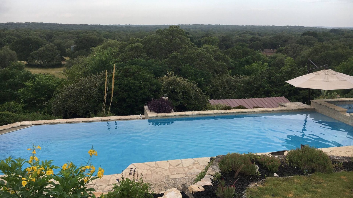 Bulverde House | Tranquil ranch for up to 20 people, near San Antonio attractions! Premier Host!