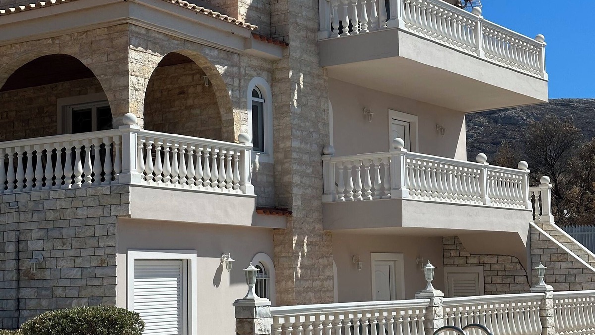 Saronikos Villa | Tranquil retreat. For those who need peace relaxation and serenity.